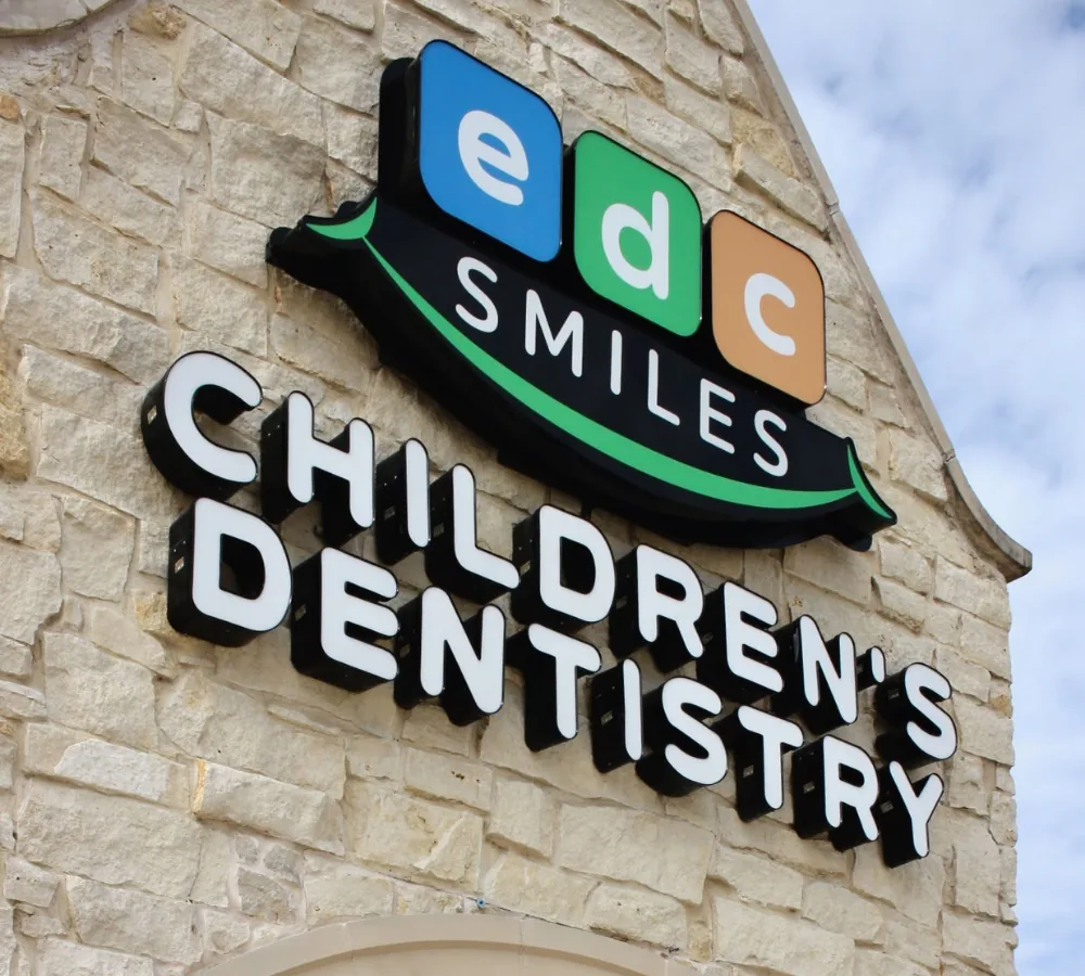 Child-friendly area inside the edc Smiles office